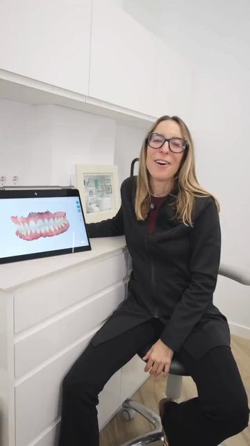 La Dra. Susana Ramos explica el escáner intraoral 3D en Smilestudio (vídeo)
